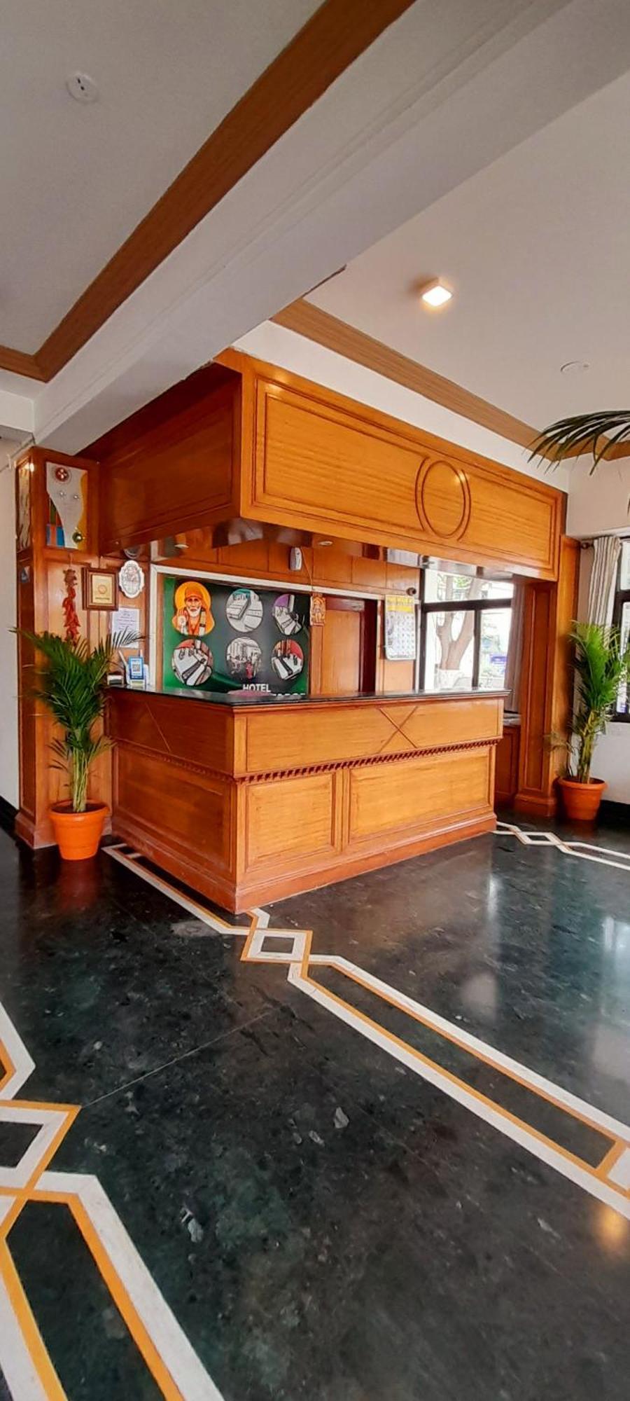 Hotel Indore Palace - Feel At Home Shirdi Eksteriør billede