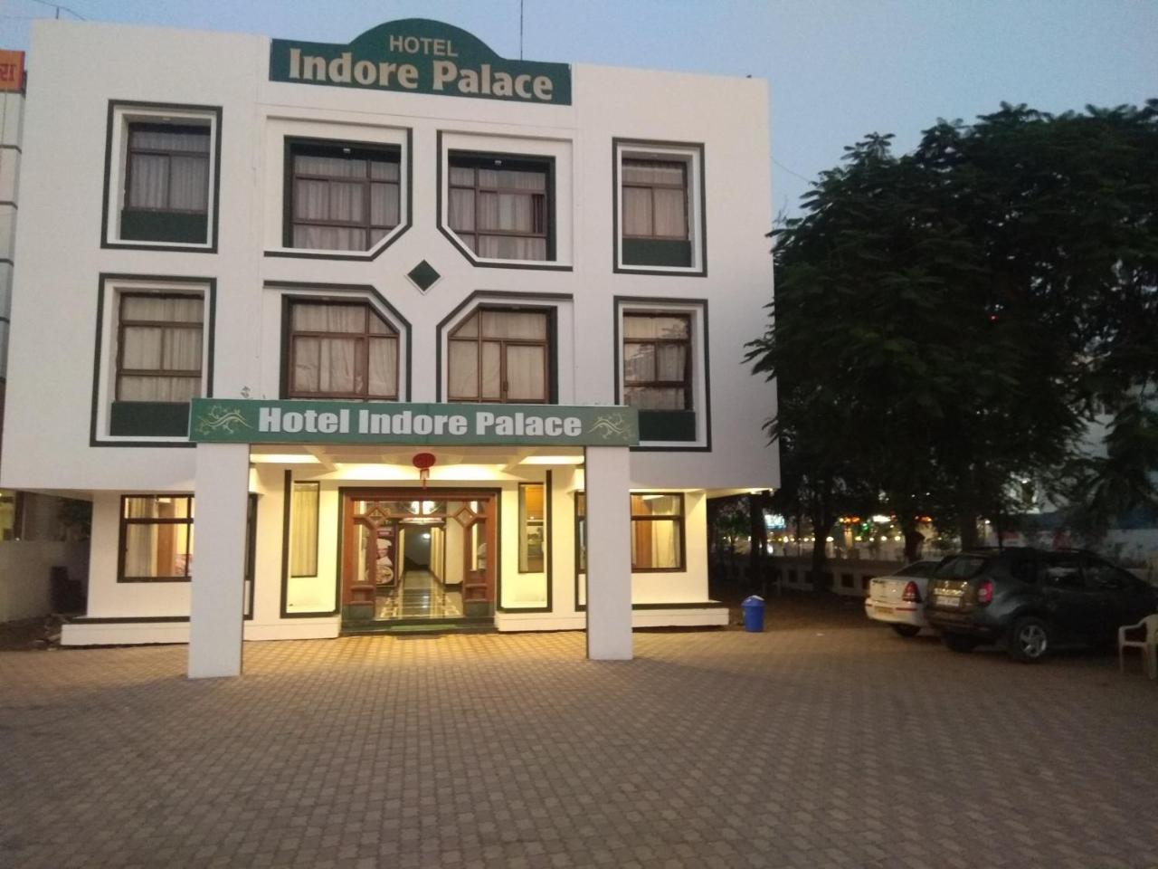 Hotel Indore Palace - Feel At Home Shirdi Eksteriør billede